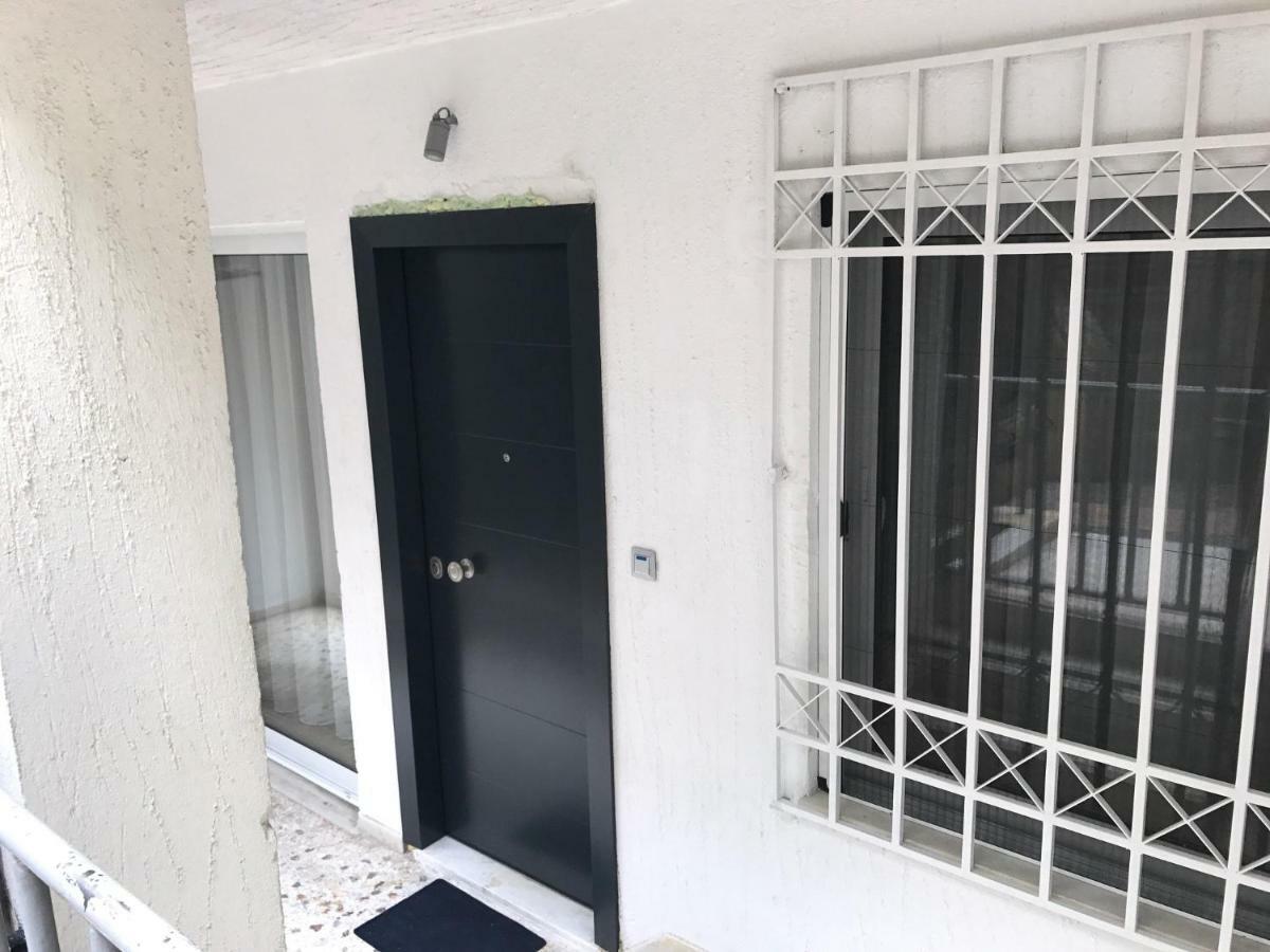 Toni's 2bd With Terrace Next To Stadium Apartmán